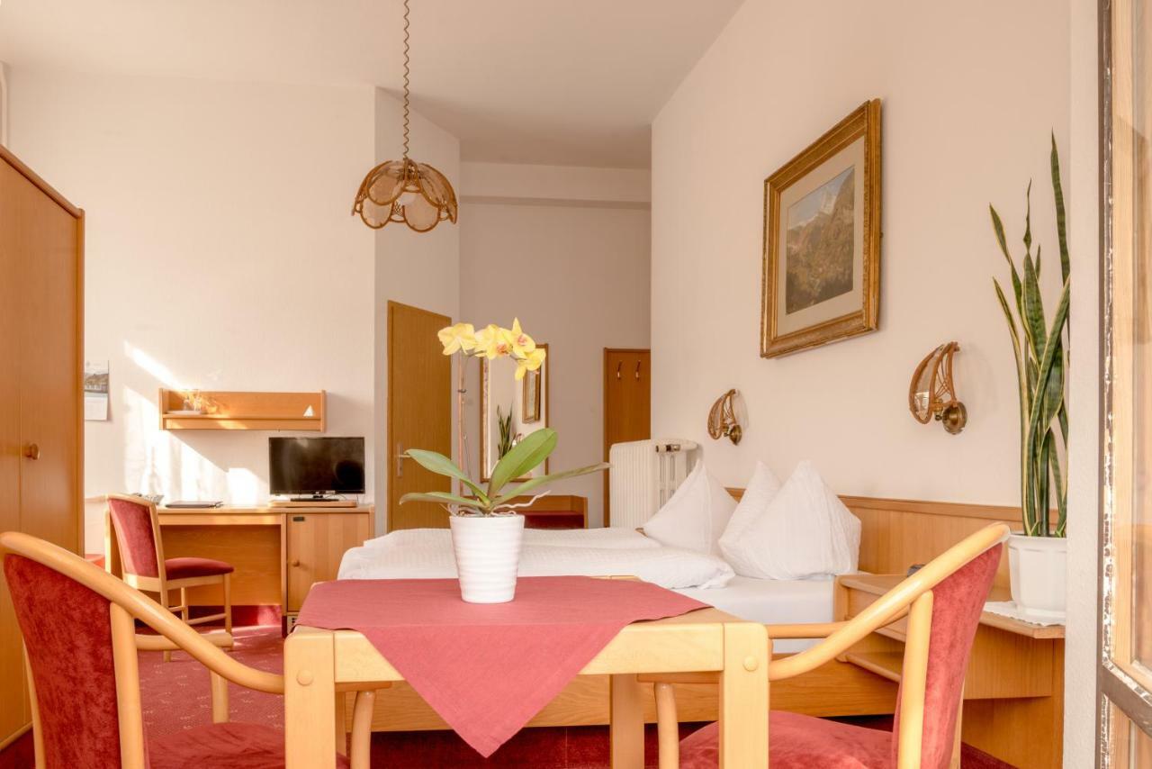 Hotel-Pension Heimburg Bad Elster Eksteriør billede