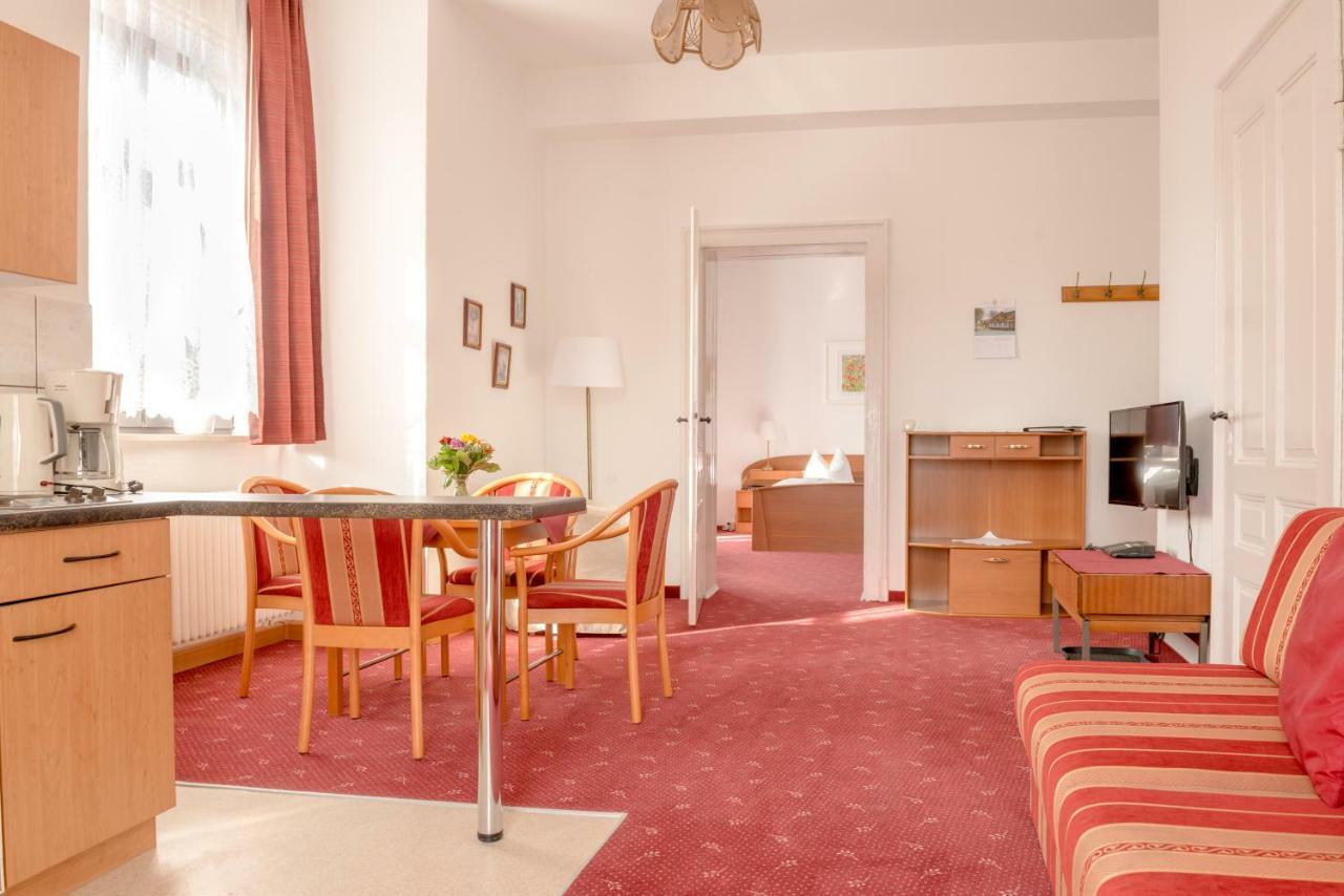 Hotel-Pension Heimburg Bad Elster Eksteriør billede